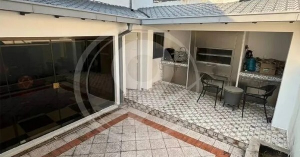 Kueider y Costa ya están instalados en un dúplex con jacuzzi en un barrio de clase media