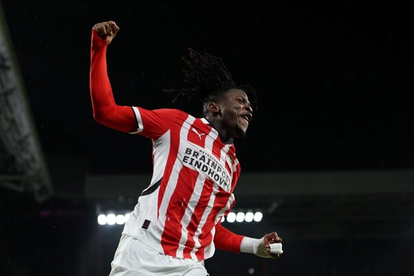 Versus / PSV evita la racha perfecta del Liverpool en la Champions League