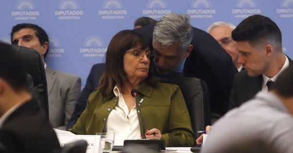 Bullrich anuncia el envío de 300 agentes a la Triple Frontera y en Paraguay hablan de "show mediático"