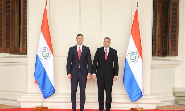 ¿Peña ya superó cantidad de viajes de Abdo?