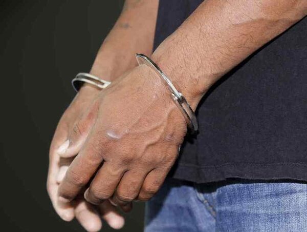 Niña de seis años herida por disparos de vecino con arresto domiciliario · Radio Monumental 1080 AM