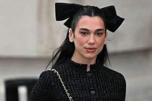 Chanel reunió a famosas de la talla de Dua Lipa y Kylie Jenner en su desfile en París - Gente - ABC Color