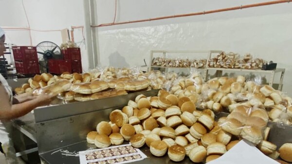 Pillan elaboración de galletas y otros panificados en medio de puerquezas