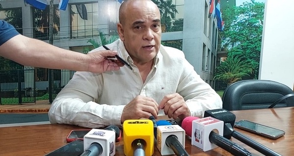 Bachi: «No vamos a impulsar proyecto que restrinja la tarea de la prensa»