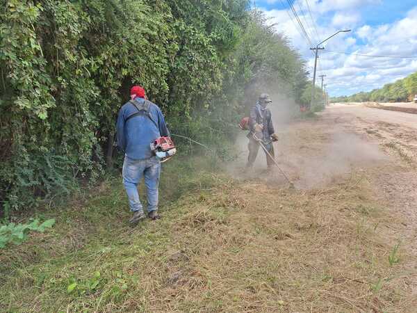 Municipalidad de Boquerón intensifica limpieza y mantenimiento de espacios públicos en zonas urbanas