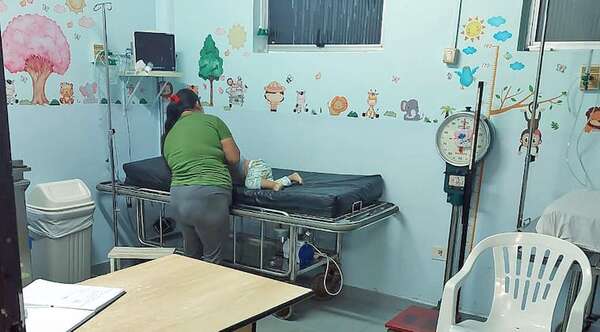 Agentes del Grupo Lince salvaron la vida de un bebé - Noticiero Paraguay