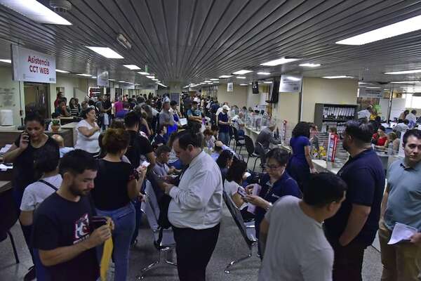 Pese a mala gestión de Nenecho, “comunes” copan Municipalidad para cumplir sus obligaciones - Nacionales - ABC Color