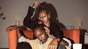 Rihanna acompaña a su pareja, A$AP Rocky, en el juicio que el rapero afronta por agresión