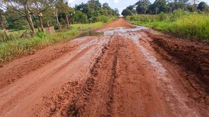 Ríos asume que obra no se hizo como corresponde en km 20 de Minga Guazú - La Clave