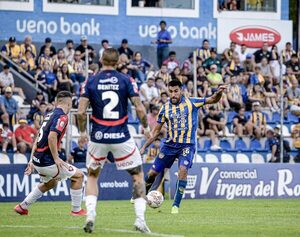 "Me tocó el talón Francisco Da Costa, pero para el árbitro no fue penal", refirió Benítez · Radio Monumental 1080 AM