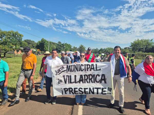 Villarriqueños también marcharon en Coronel Oviedo