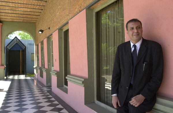 El artista y arquitecto paraguayo Oscar Centurión Frontanilla muere a los 69 años - Artes Plásticas - ABC Color