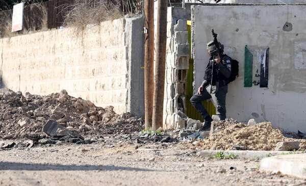 Israel mata a dos jóvenes palestinos en Yenín mientras prosigue su asalto - Mundo - ABC Color