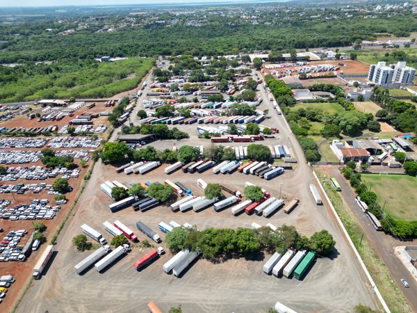 Paraguay movió el 77% de las cargas que cruzó por el puerto seco de Foz de Yguazú - La Clave