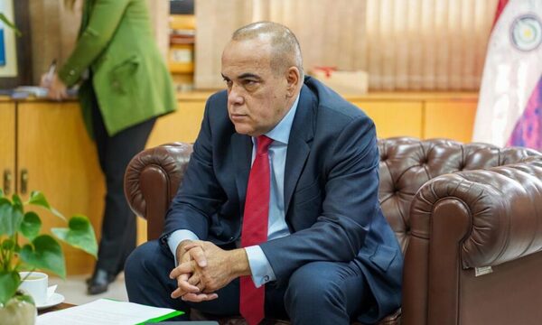 Presidente del Congreso, a favor de derogar Ley de Patentes