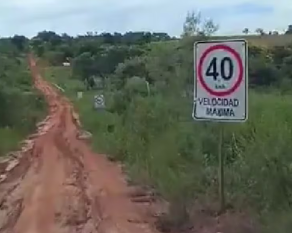 Concejal de Curuguaty exige explicaciones al MOPC sobre señales de tránsito en camino rural