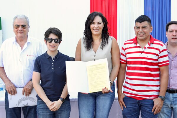 Areguá: firman contrato para rehabilitación y pavimentación de 22 kilómetros en el distrito - .::Agencia IP::.