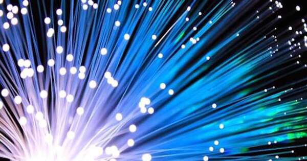 Diario HOY | Reportan fallas en servicios digitales por daños en fibra óptica