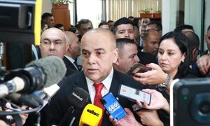 “Bachi” dice que se podría “filtrar” información del caso Pecci justificando el vacío de cartistas en sesión