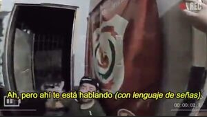(VIDEO) Poli TikToker detuvo a mudo garrotero que upéi envió audios de whatsapp