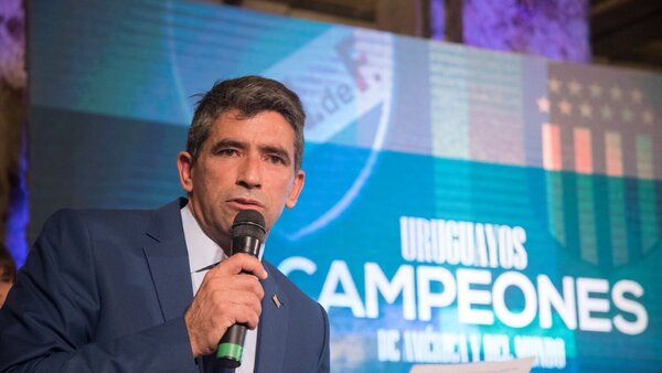 Trasladan desde Paraguay al ex vicepresidente uruguayo Sendic, ingresado por encefalitis