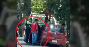 Diario HOY | Escoltaron a conductor hasta el cajero: agentes de PMT, ‘rajados’ tras pedido de coima