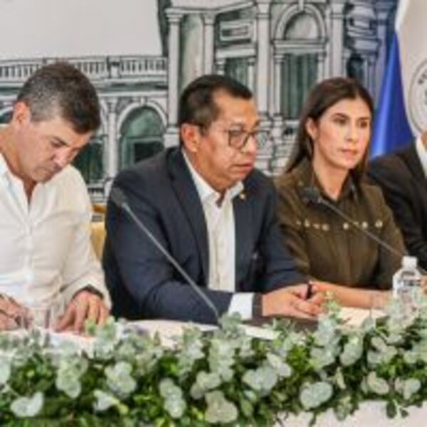 Presidente Peña firmó decreto que reglamenta programa Hambre Cero :: Presidencia de la República del Paraguay