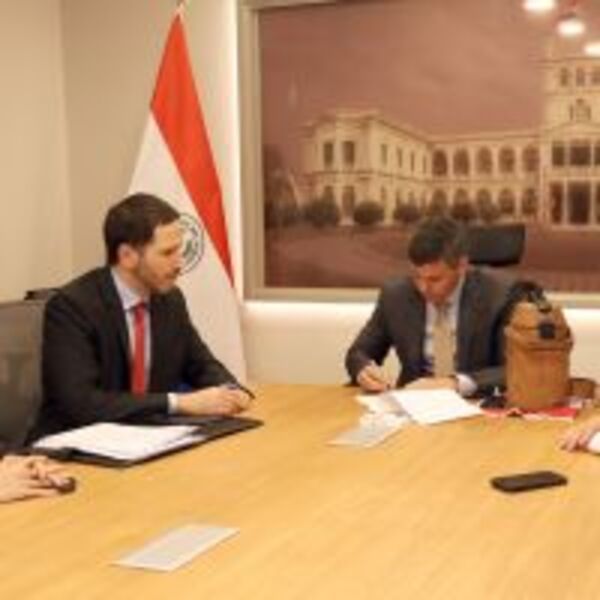 Presidente firma decreto que blinda y garantiza el Arancel Cero :: Presidencia de la República del Paraguay