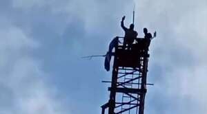 Funcionarios de Copaco se manifiestan en el interior para exigir salarios atrasado - Noticiero Paraguay