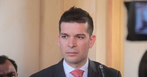 El cartismo presiona a Peña por más recortes en el presupuesto y Godoy dice que hay "ministerios al pedo"