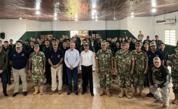 Paraguay prepara puestos militares fronterizos para operativos