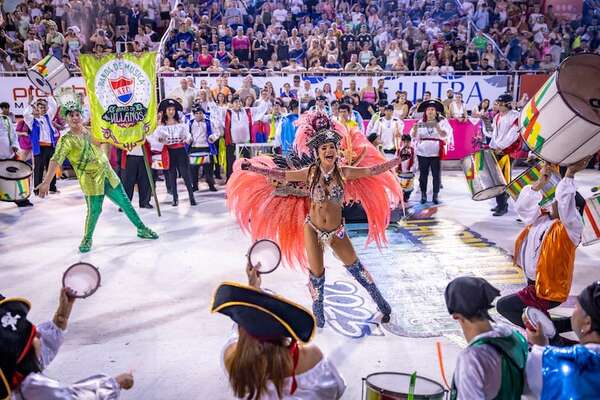 Carnaval Encarnaceno 2025: preparan la segunda noche de la mayor fiesta del sur del país - Viajes - ABC Color