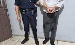Aprehenden a hombre por violencia familiar e incautan un arma de fuego