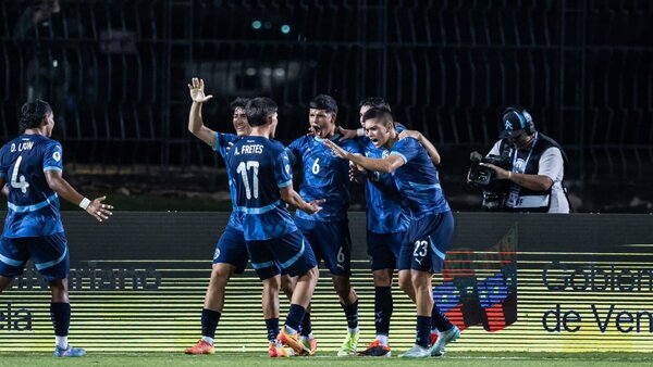 Paraguay vence a Chile en el cierre de la fase de grupos