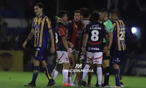 Versus / La APF reconoce error de José Méndez en el gol de Luqueño a Cerro