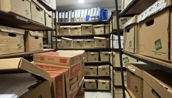 Unos 10.000 expedientes de juzgados de Paz de Capital estaban en una empresa privada