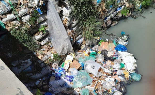 Zeballos Cue: Vecinos denuncian grave contaminación en el arroyo Zeballos