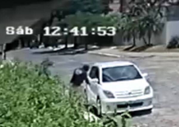 Malandros intentaron entrar a robar en una casa en un barrio residencial