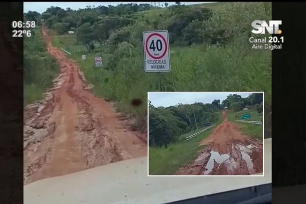Curuguaty: Carteles "de lujo" en camino de tierra y lodo - SNT