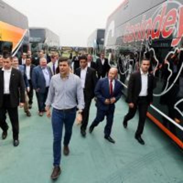 Gobierno, a través de Dinatran, incorpora 46 nuevos buses para beneficio de la ciudadanía :: Presidencia de la República del Paraguay