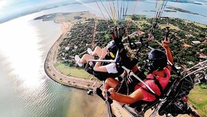 Turismo aéreo: La aventura de explorar bellos paisajes guaraníes desde el cielo