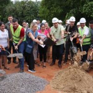 Inicia construcción de viviendas para familias de Chacarita Alta :: Presidencia de la República del Paraguay