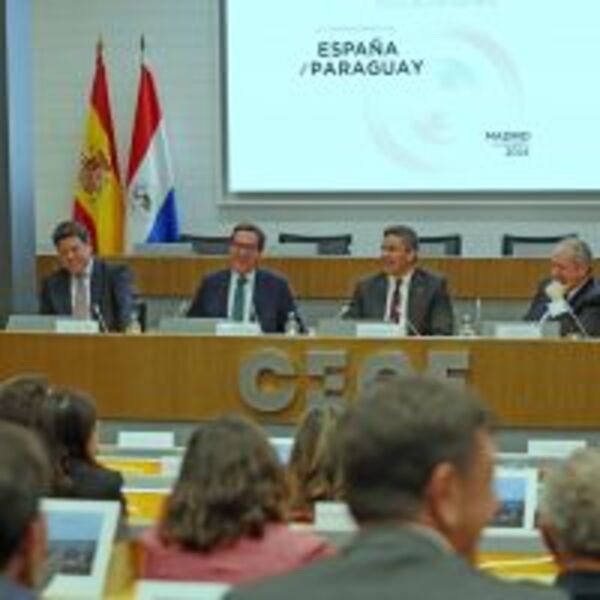 Presidente Peña resalta a Paraguay en foro con empresarios españoles :: Presidencia de la República del Paraguay
