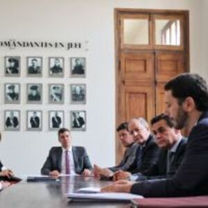 Presidente designa calificado equipo para renegociar Itaipú :: Presidencia de la República del Paraguay