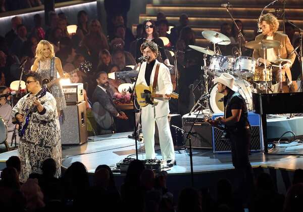 Billie Eilish, Sabrina Carpenter y otras fabulosas presentaciones de los Grammy 2025 - Música - ABC Color