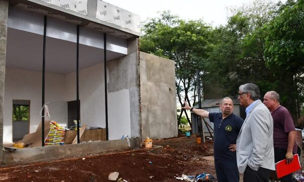 Avanzan obras de la Guardería y el local de la ESBA-UNE
