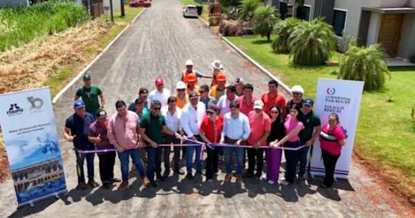 La Nación / Estrenan obras viales y sistema de agua potable