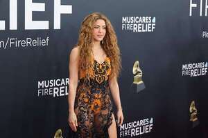 Shakira ganó un Grammy y se lo dedicó a los inmigrantes latinos - Gente - ABC Color