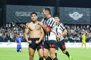 Libertad goleó por 5-2 a Recoleta en su renovado estadio La Huerta - Unicanal