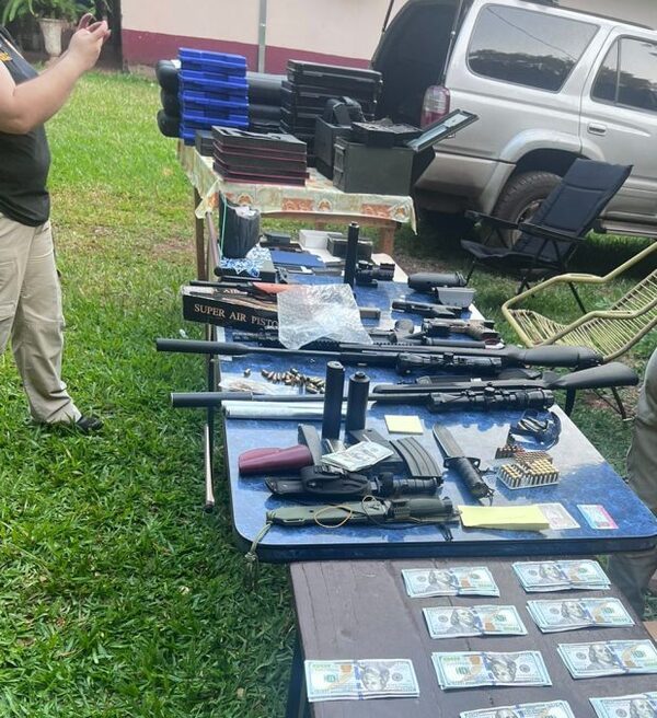 Piden juicio para comerciante que adquirió más de 520 armas para venta sin autorización
